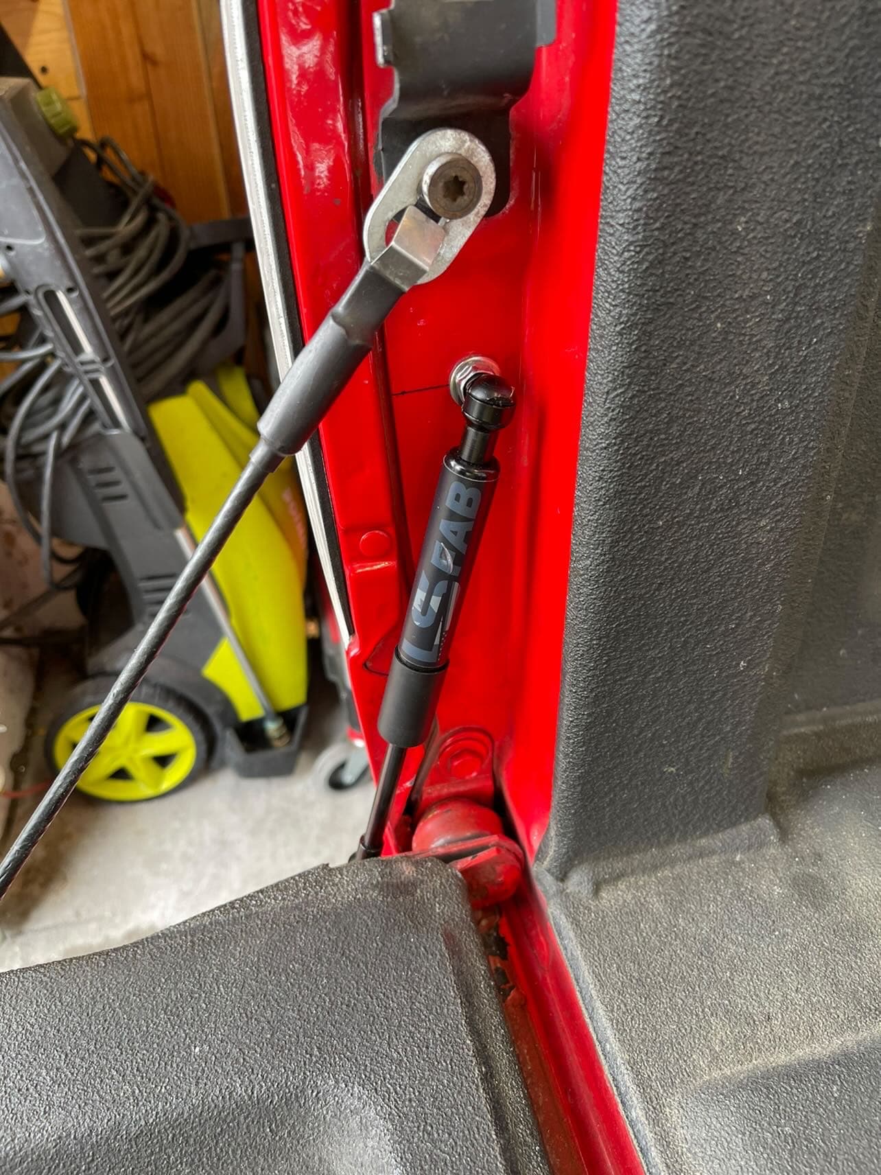obs truck tailgate saver shock strut installed
