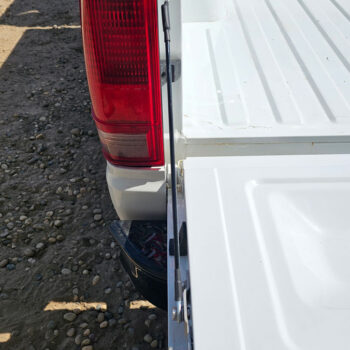 1982-1994-s10-tailgate-cables-chevy-truck-installed