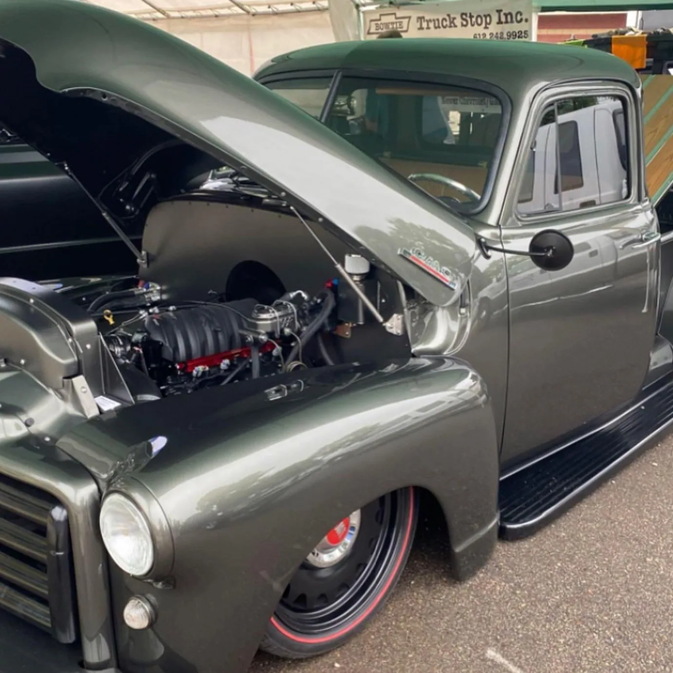 Hood strut kit for 47-54 GMC Chevy truck, alternate angle