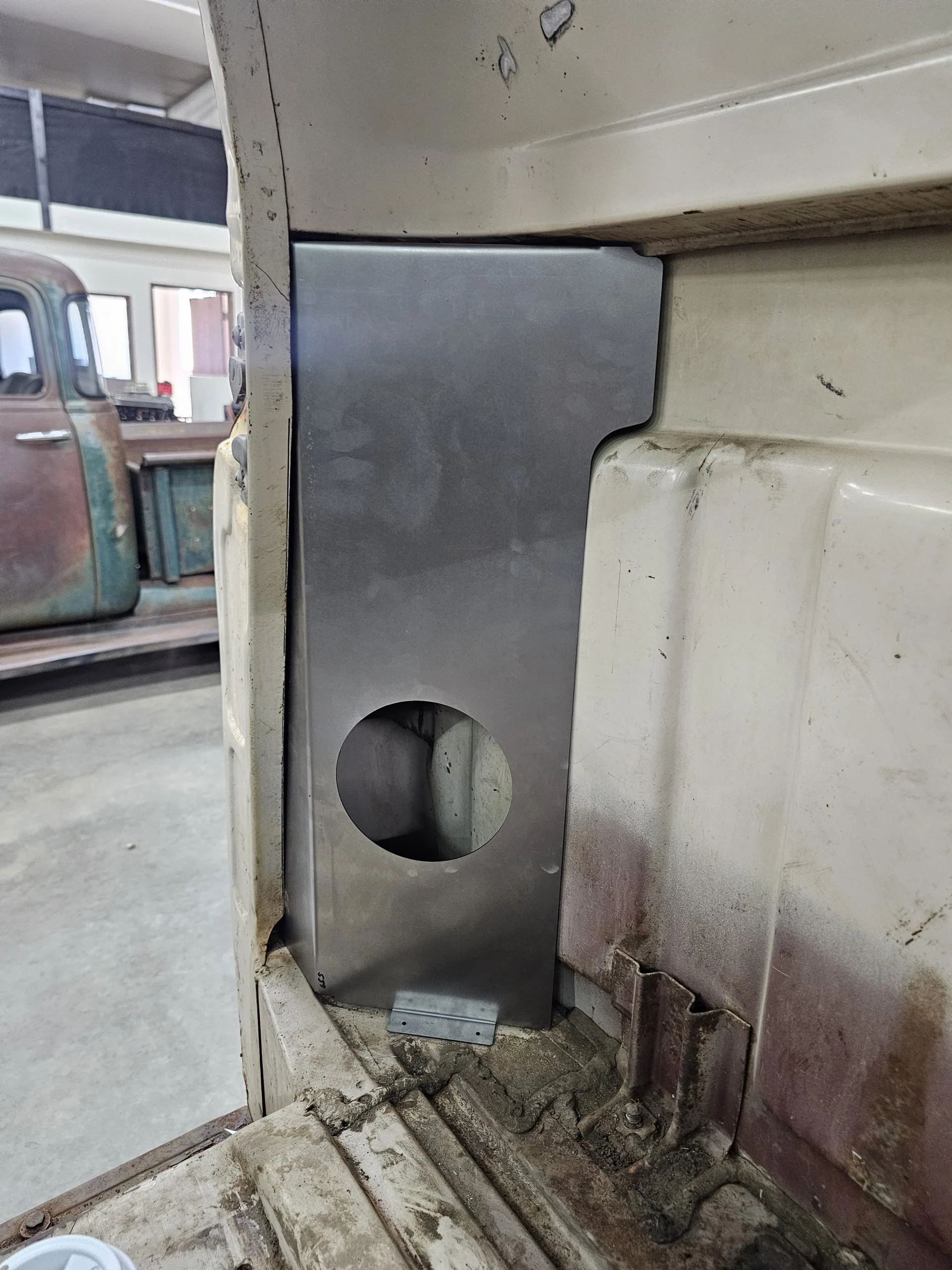 Speaker brackets for 55-59 GMC Chevy truck, alternate angle